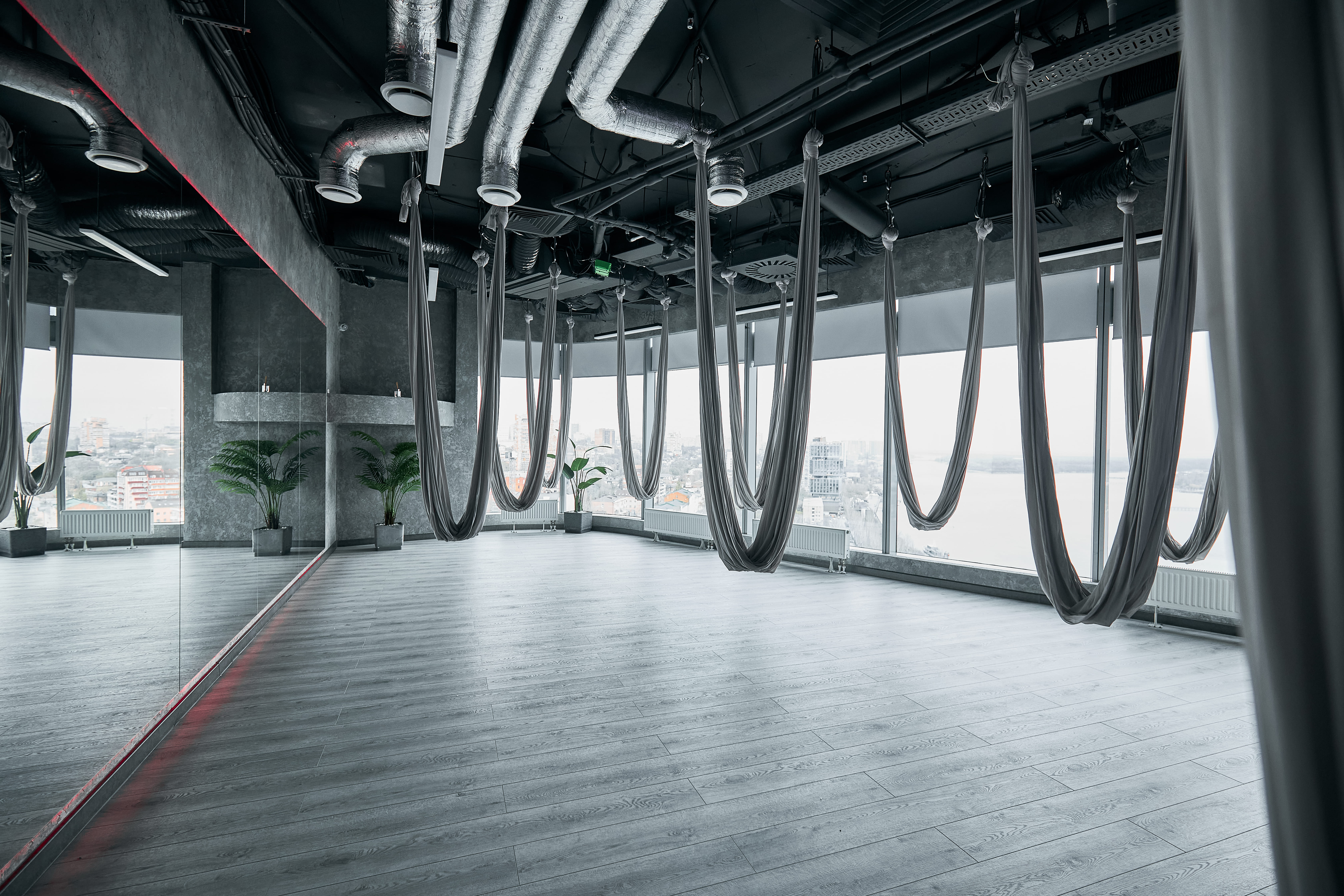 Сеть студий фитнеса для девушек в г Ростов-на-Дону